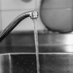 Aprovecha los beneficios del agua del grifo