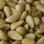 Los secretos de los beneficios de los piñones