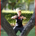 Maximiza tu bienestar con la postura del árbol en Chi Kung