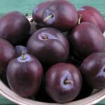 Beneficios de la ciruela negra: salud y bienestar