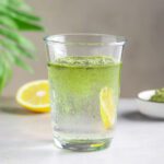 Beneficios del agua de mar con limón