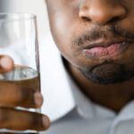 Beneficios del enjuague bucal con agua salada