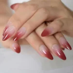 Brilla con uñas acrílicas: tips y beneficios