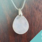 Brillando con los beneficios de la piedra luna
