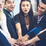 Conéctate y crece: Aprovecha los beneficios de las relaciones interpersonales