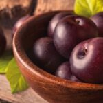 Deliciosos beneficios de la ciruela morada