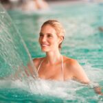 Mejora tu bienestar: beneficios de la hidroterapia y fisioterapia