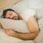 Mejora tu bienestar con una siesta después de comer
