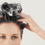 Mejora tu cabello: beneficios de la exfoliación capilar