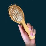 Mejora tu cabello con un cepillo de bambú