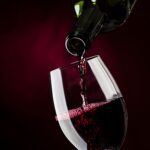 Mejora tu descanso con una copa de vino tinto