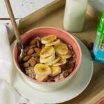 Nutrición en tu plato: avena y leche de almendra