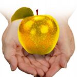 Potencia tu salud con la manzana oro