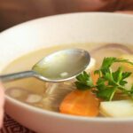 Potenciando tu salud con una sopa nocturna