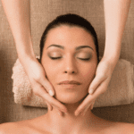 Rostro radiante: los múltiples beneficios del masaje facial