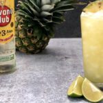 Saborea los beneficios de la piña colada
