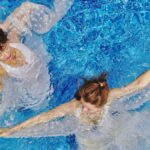 Sumérgete en los beneficios del aquaerobics